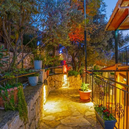 Vilă Sahin -1-3 Bedroom-sleep 6 People- Sahin 2-1 Bedroom Sleep 2 People Kaș